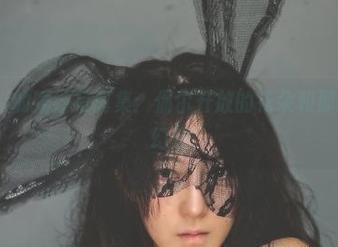 樱晚gigi的婚纱写真集：偶尔开放的花朵和那些隐秘的幻想