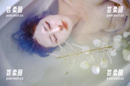 樱晚gigi的奇妙冒险：在没有风的下午，竟然能拍出这么多神奇美图！