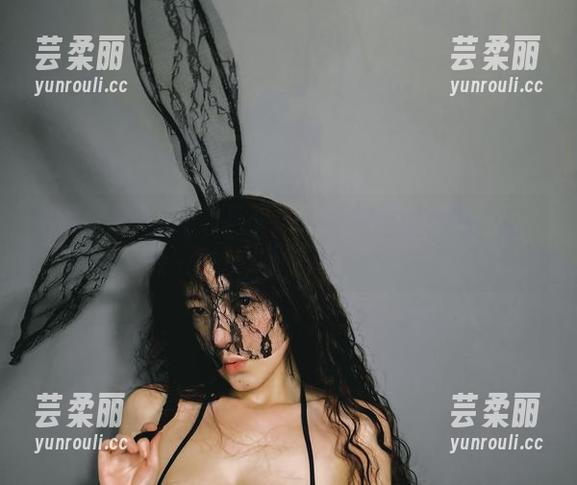 全套樱晚gigi浴缸风情，图片仿佛在低语那些未说出口的事