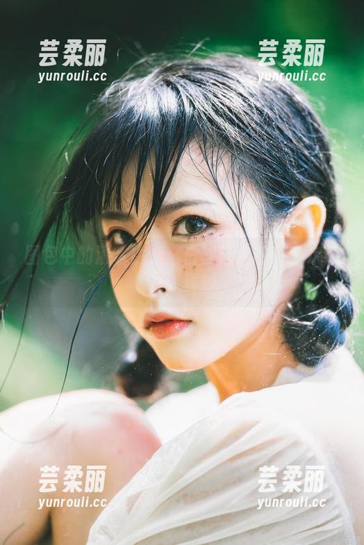 图包中的清水由乃：白丝延伸的每一次视线，真妙