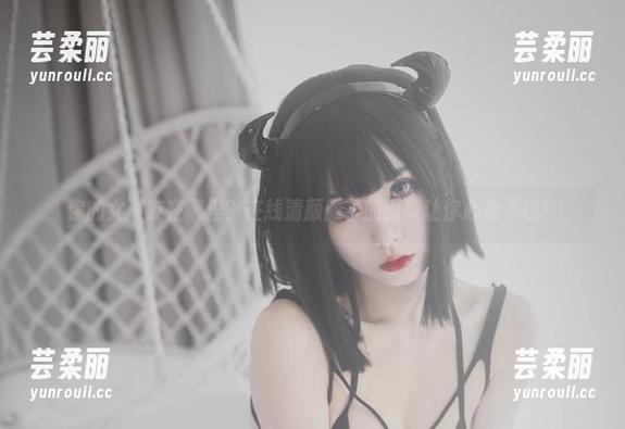 你的女朋友在哪里？在线清颜颜子的图集让你心动不已！