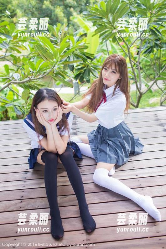 爱蜜社 - 看！张思允女仆写真集更新了，不过怎么感觉有点小羞涩？