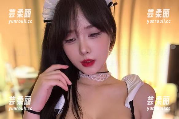微密圈 - 透明又琳铛铛：她的作品集就像夏日阳光，眨眼之间又更新了，真是让人意犹未尽！
