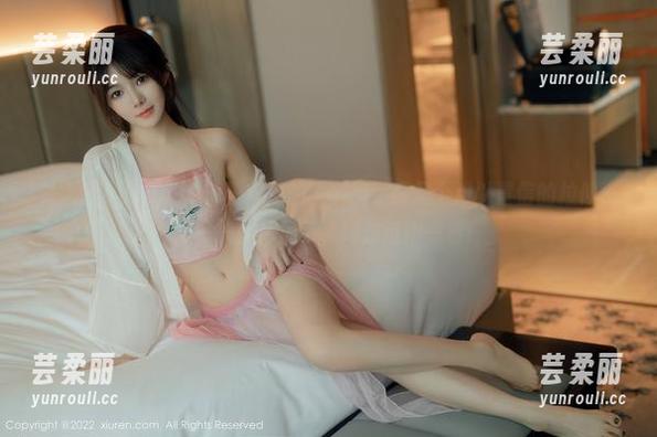 秀人网 - Manuela玛鲁娜的丁字裤，真是个难以置信的拉伸资源——图片展示，绝对值得一看！