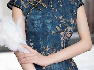 秀人网 – 娜露Selena的礼服原图：每一处都透着小心机