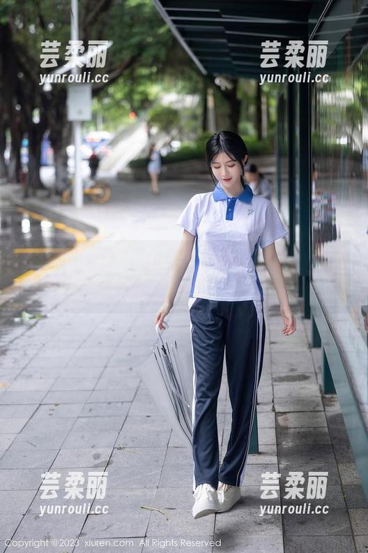 秀人网 - 徐cake在线写真，旗袍下的那点神秘，不想告诉你…