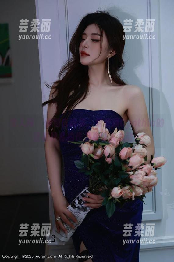 秀人网 - 悄悄告诉你，杨紫嫣Cynthia的连衣裙私拍作品真让人心动！