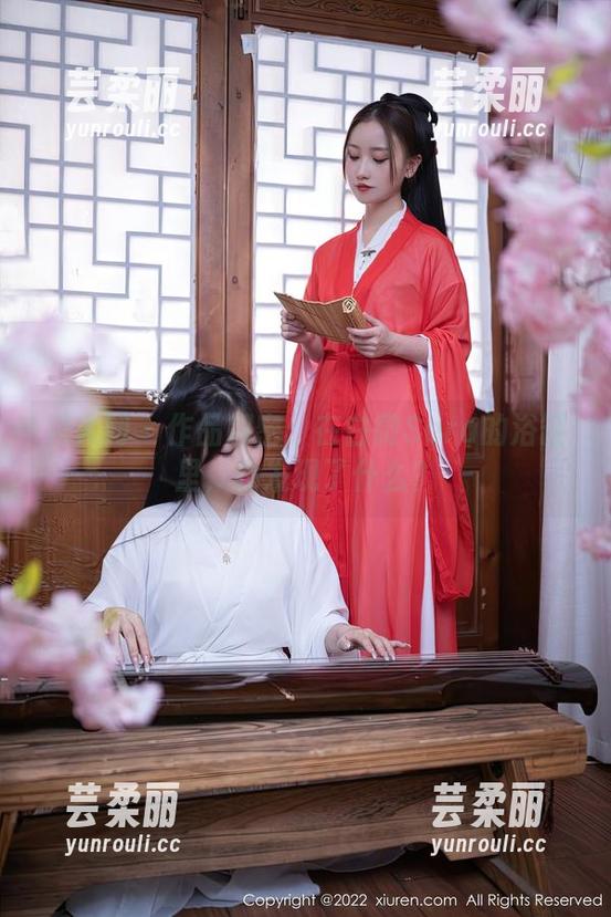 秀人网 - 作品解密：在白微Sera的浴缸里，我发现了什么？
