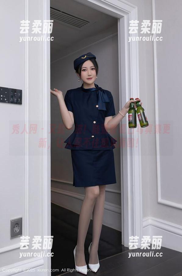秀人网 - 又是一波！陆萱萱夏日写真集更新，让人忍不住想见海鸥！