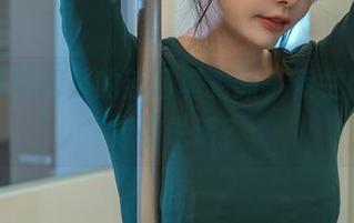 哇！秋和柯基的新写真更新，夜兰内衣好像在说话？