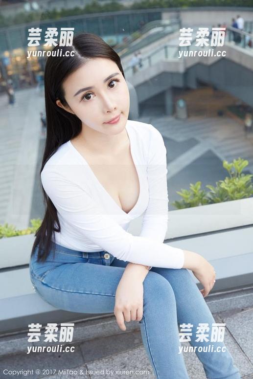 蜜桃社 - 这件白裙,Rola真会挑选,简直是有资源有魅力,谁还想看别的呢? 蜜桃社 - 这件白裙,Rola真会挑选,简直是有资源有魅力,谁还想看别的呢?