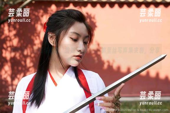 蜜桃社 - 细腻与轻奢，缇娜美Tinami裤里丝写真集来袭，分享我的心路历程！