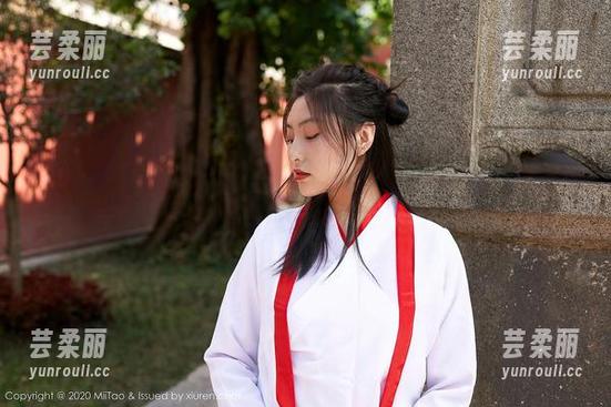 蜜桃社 - 全套写真也不过是韩贝贝日常的一次‘意外’吧？