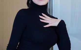 袜啵啵 – 在芝士的清纯资源里，体会什么叫心悸与温柔，图包值得一看