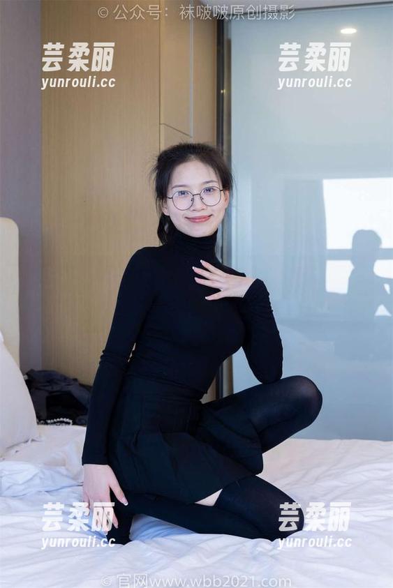 袜啵啵 - 在芝士的清纯资源里，体会什么叫心悸与温柔，图包值得一看