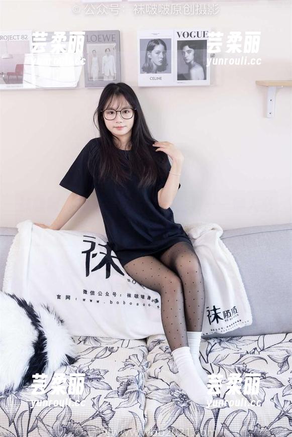 袜啵啵 - 踏进雪糕的奶牛世界——懒人必备，免费原图等你哦！