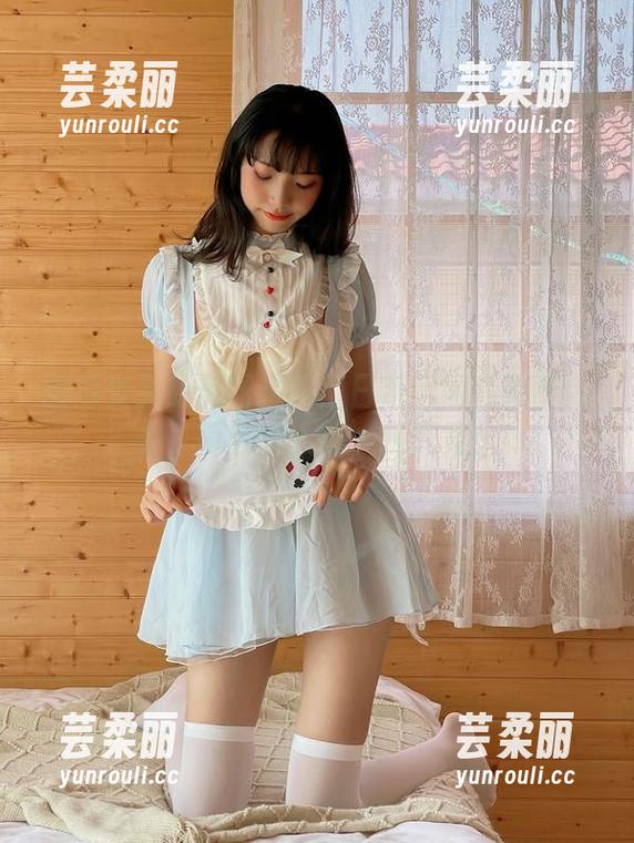 西瓜少女的美图精选：日系风的白猫咪内衣，简直让人想一探究竟！