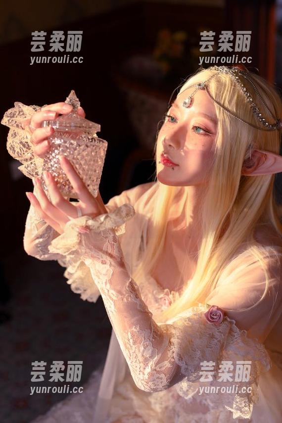 阿包也是兔娘的私房？不止是女仆的自拍，还有意想不到的妙趣。