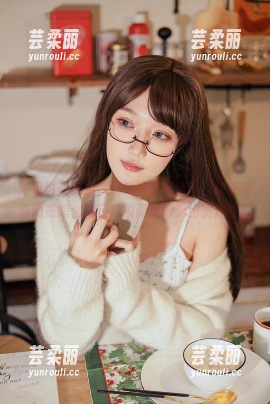 阿包也是兔娘的可爱写真更新啦，快来看看她是怎么把日常瞬间变得无比美好的！