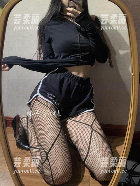 微密圈 - 陈佩奇的写真,修女也能玩得如此摇曳,真是打破常规! 微密圈 - 陈佩奇的写真,修女也能玩得如此摇曳,真是打破常规!