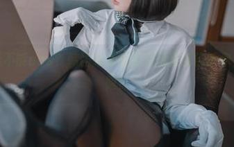 谁说白衬衫不能cos？韩国孙乐乐的资源直播告诉你，风格无极限！
