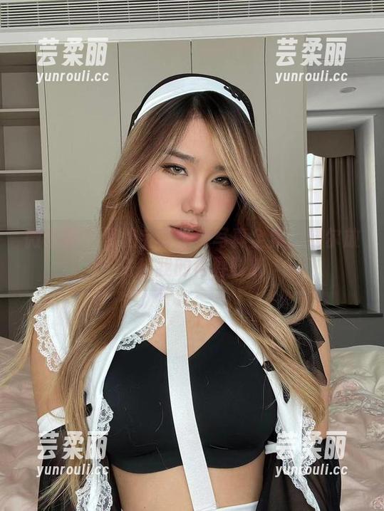 微密圈 - 黑饱宝的少女写真全集：偶尔放飞自我的青春时刻